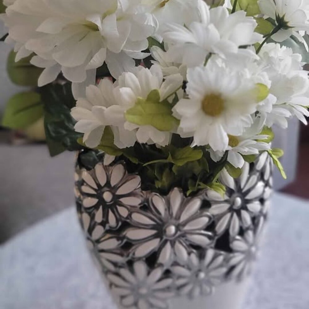 Vintage Verdici Daisy Design Vase – Excellent Condition/Christmas Gift